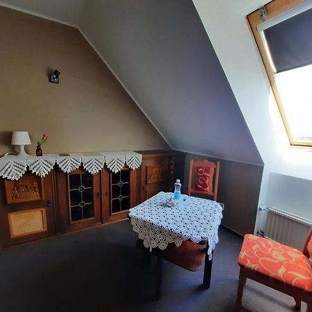 Aiakeskuse Hostel Rakvere Esterno foto