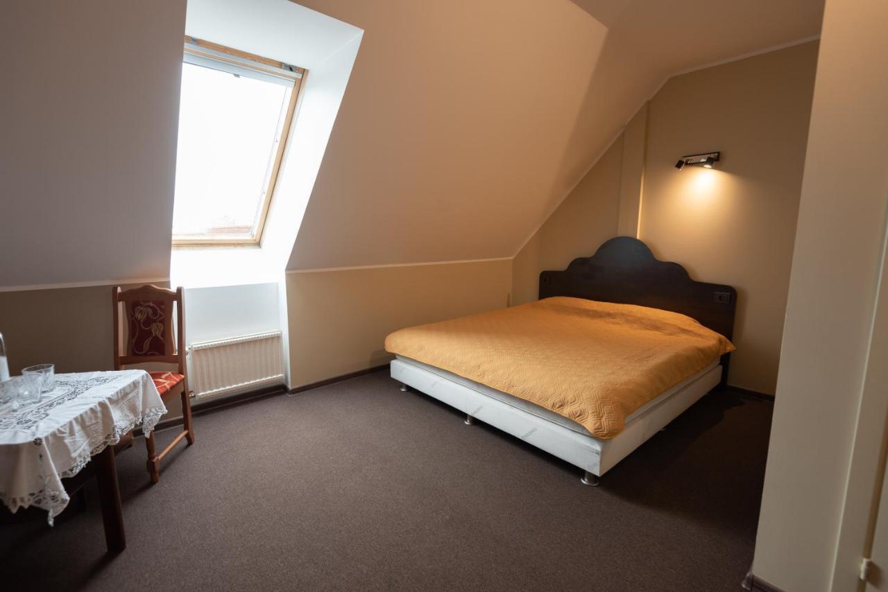 Aiakeskuse Hostel Rakvere Esterno foto