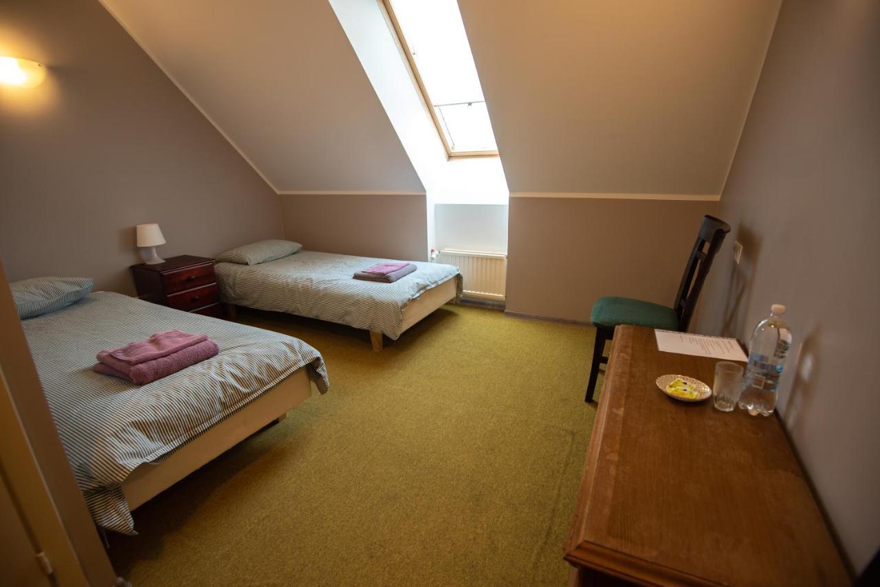 Aiakeskuse Hostel Rakvere Esterno foto