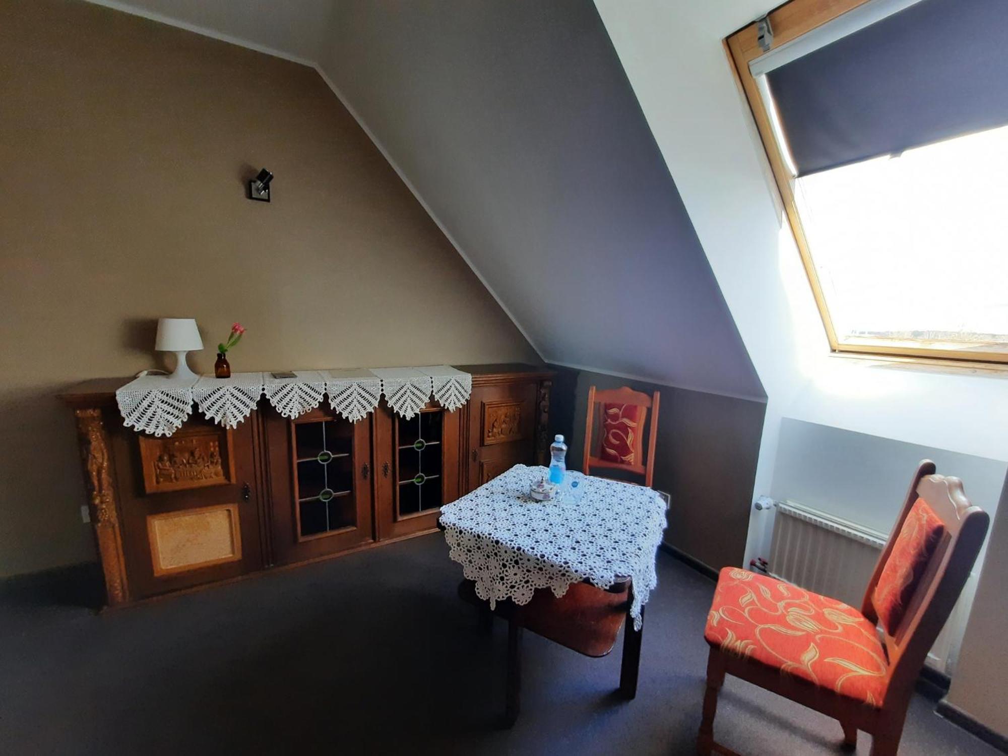 Aiakeskuse Hostel Rakvere Esterno foto